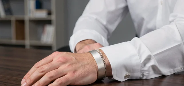 Pourquoi adopter un bracelet homme en or blanc élégant pour sublimer votre style Pourquoi adopter un bracelet homme en or blanc élégant pour sublimer votre style